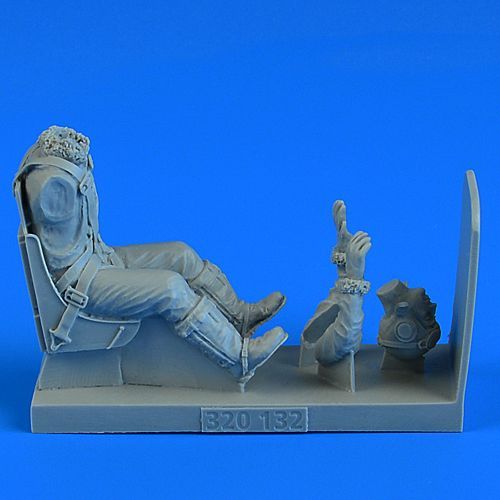 1:32 USAAF WWII Pilot with ej. seat for P-51D Mustang