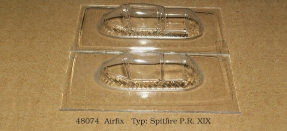 1:48 Spitfire P.R. XIX (open-closed) (Airfix)