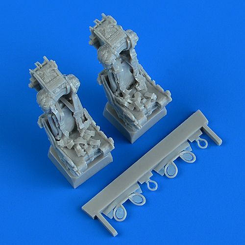 1:48 British Phantom FG.1/FGR.2 seats with safety belts