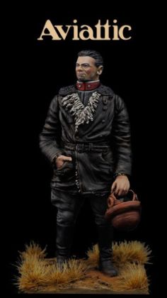 1:32 Italian Pilot/Observer 1916-18 Standing