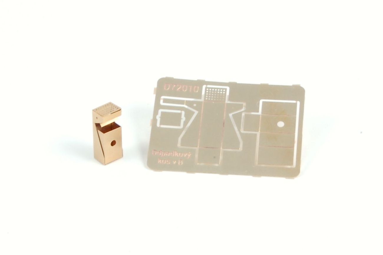 1:72 Trash can var.B/Odpadkový koš var.B