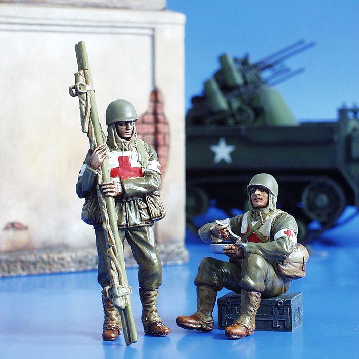 1:35 U.S. Soldiers, WWII - Orderlies