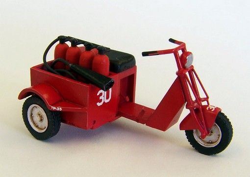 1:48 US scooter - fire fighter.