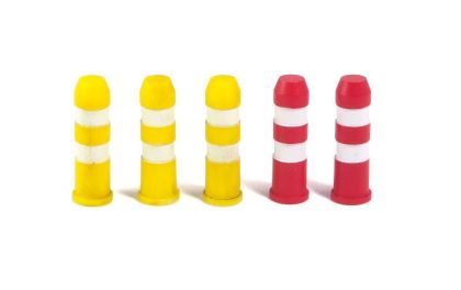 1:35 Plastic Road Bollards (5 pcs.)