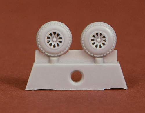 1:72 North-American P-51D Mustang wheel set (block tread)