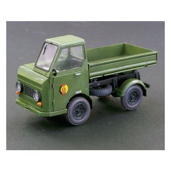 1:48 Multikára M-22