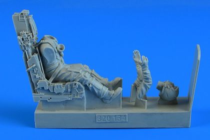 1:32 Modern British Fighter Pilot with ej. seat for Eurofighter Typhoon