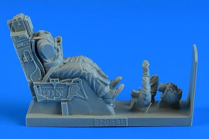 1:32 USAF Pilot with ej. seat for F-117A