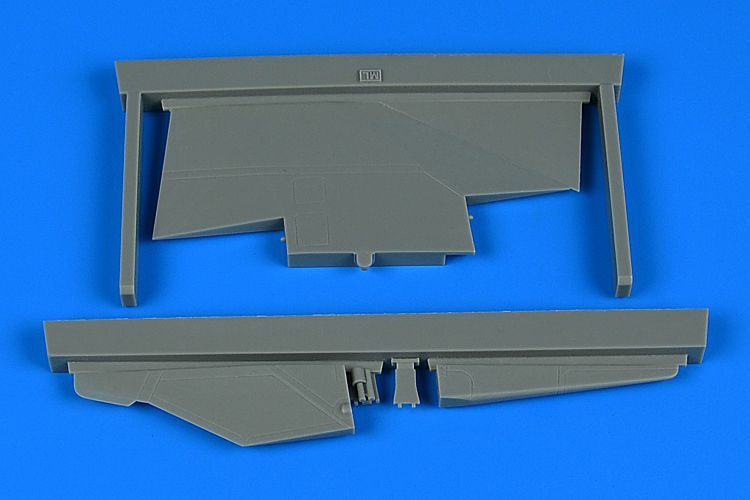 1:32 MiG-23ML correct tail fin