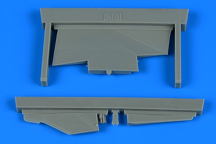 1:48 MiG-23BN correct tail fin