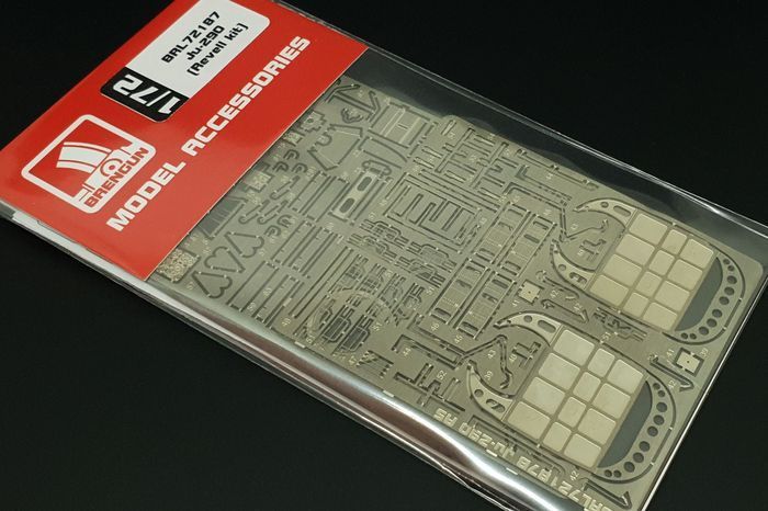 1:72 Ju-290 (Revell kit)