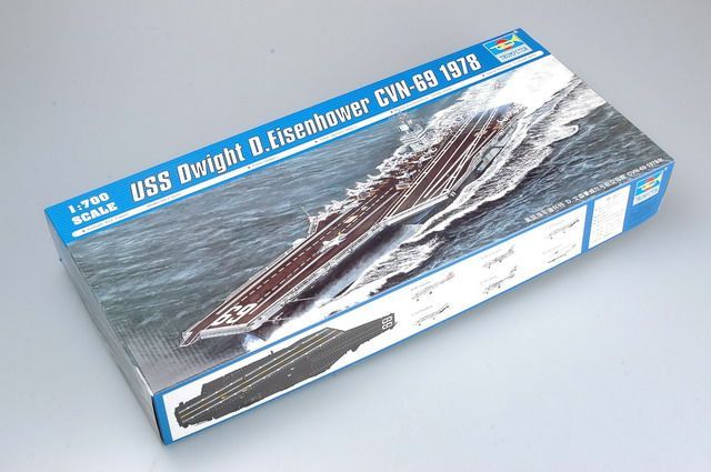 1:700 USS Dwight D.Eisenhower CVN-69 1978
