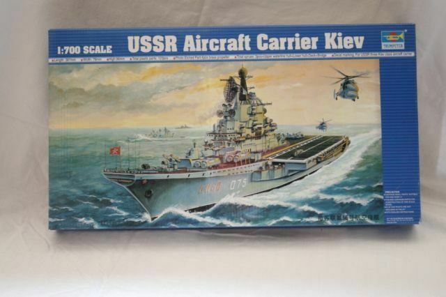 1:700 USSR Kiev aircraft carrier
