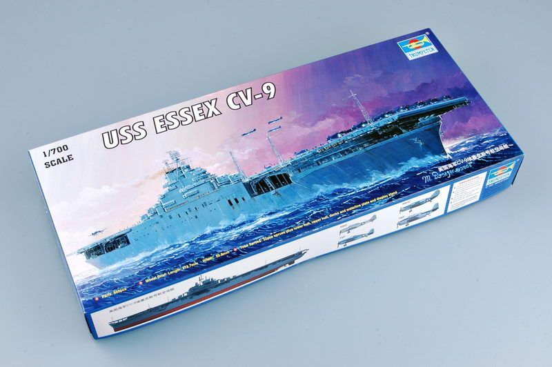 1:700 USS ESSEX CV-9