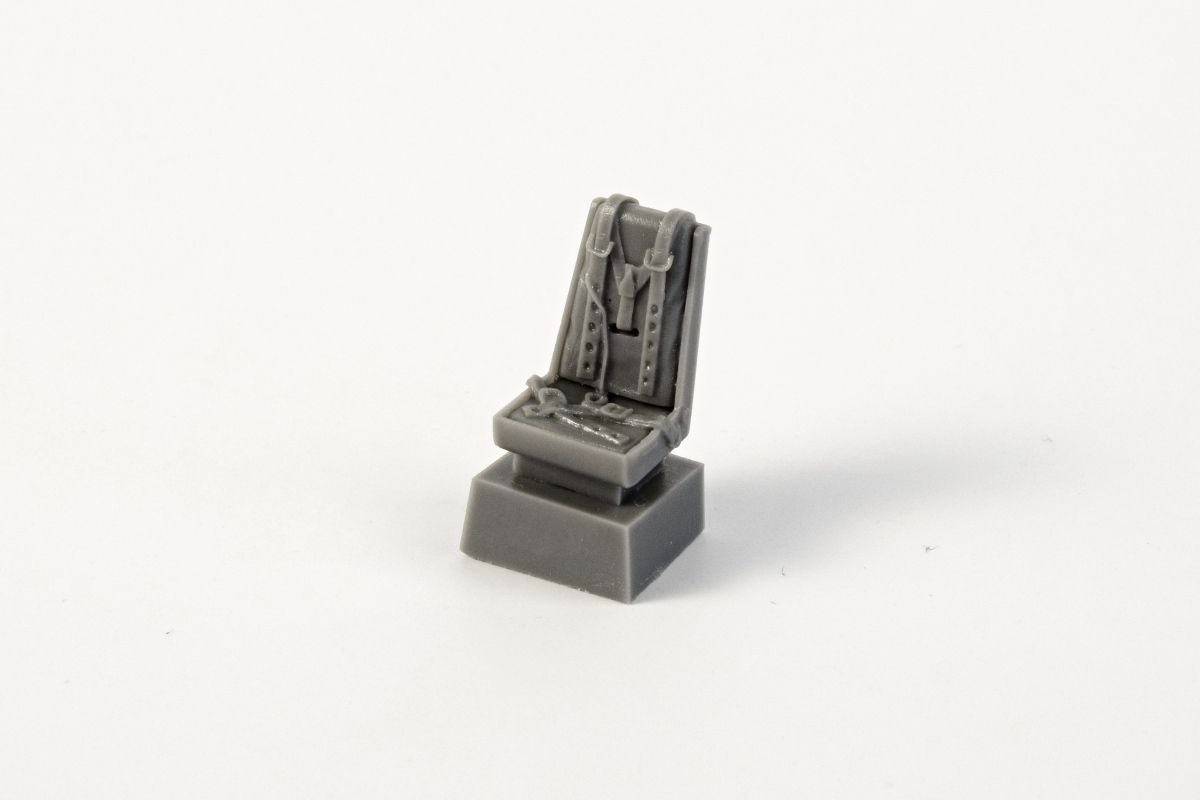 1:48 Beaufighter TF Mk.X Pilot´s Seat with backpad and belts for Revell kit