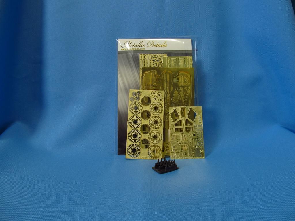 1:72 C-141. Exterior