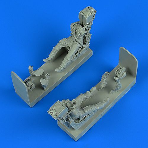 1:32 German Luftwaffe Pilot and Opertor with ej. seats for Panavia Tornado IDS/ECR
