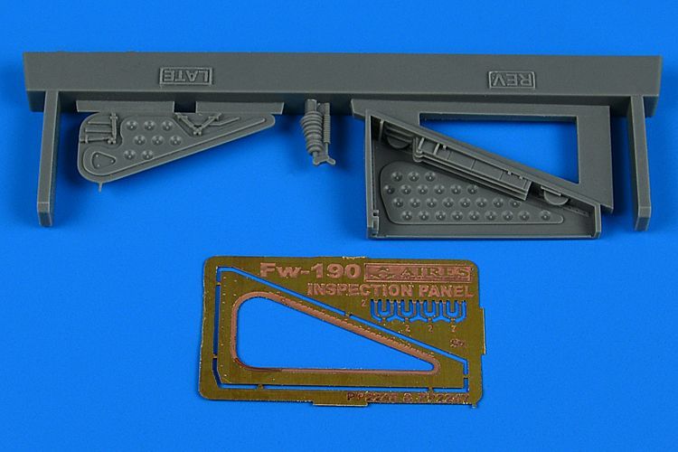 1:32 Fw 190 inspection panel - late