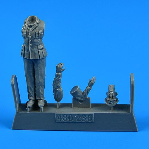 1:48 Krigsmarine WWII Ceremony - Officer for German Submarine U-Boat Type VIIC