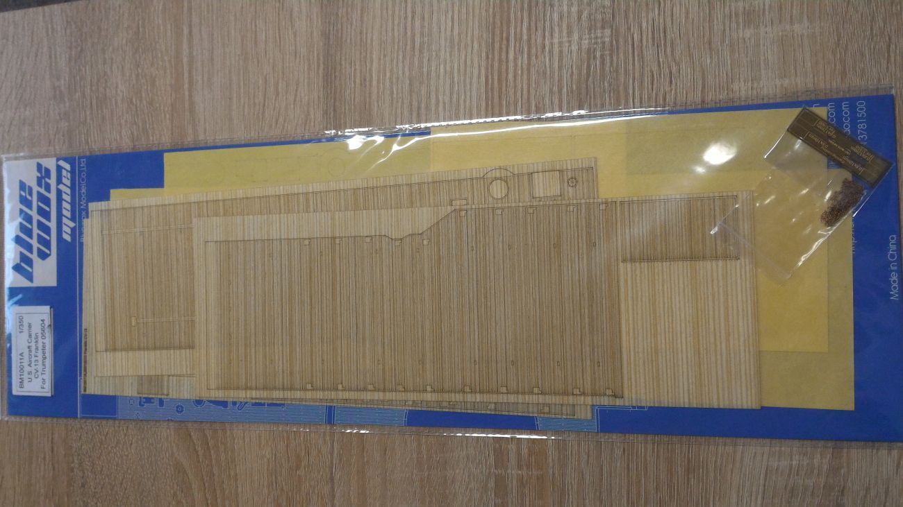 1/350 US Aircraft Carrier CV-13 Franklin Wooden Deck w/Paint Masks (for Trumpeter kit 05604)