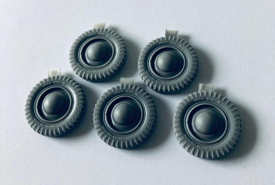 1:35 WHEELS FOR KFZ. 1 STOEVER (EARLY PATTERN)