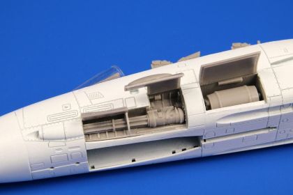 1:72 F-14A Tomcat Port Side Cannon Installation
