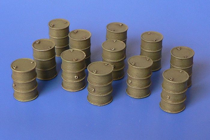 1:72 Fuel barrels