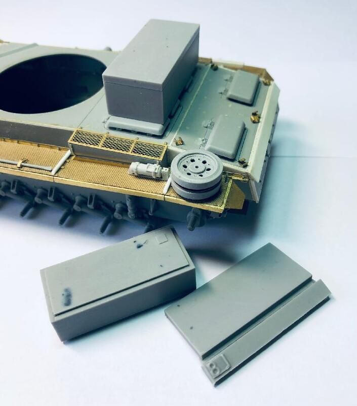1:35 METAL BOX FOR STUG. III G FROM TOTENKOPF DIVISION