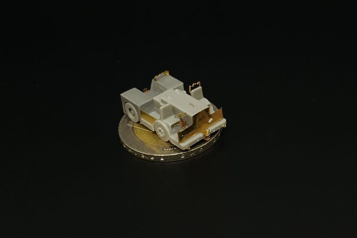 1:144 UK Flight Deck Tractor Tugmaster