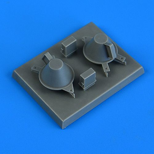 1:32 F-4 Phantom II remove before flight covers