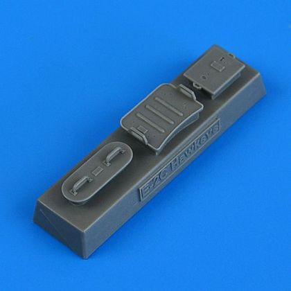 1:48 E-2 Hawkeye remove before flight