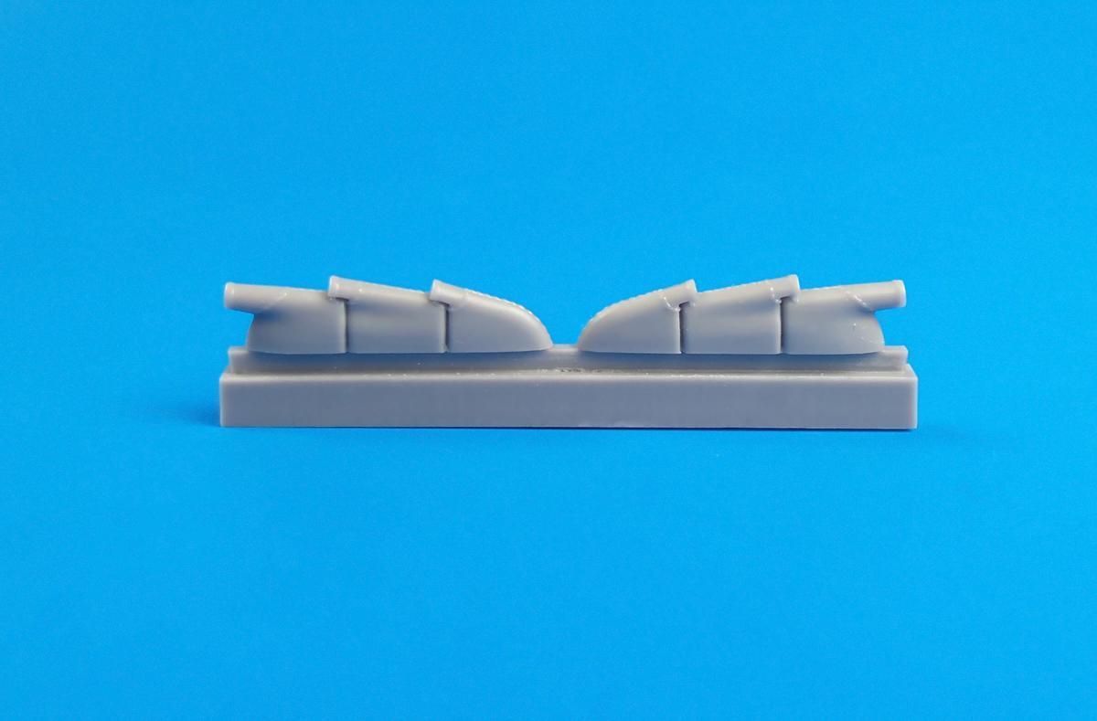 1:48 Hurricane Mk.I - Exhausts (triple ejector type) for Airfix