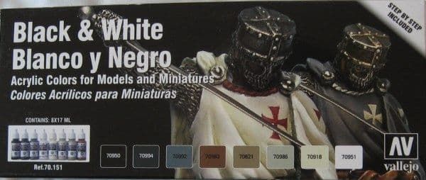 Model Color - Black & White Set