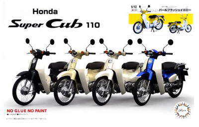 1:12 Honda Super Cub 110 (Pearl Flash Yellow)