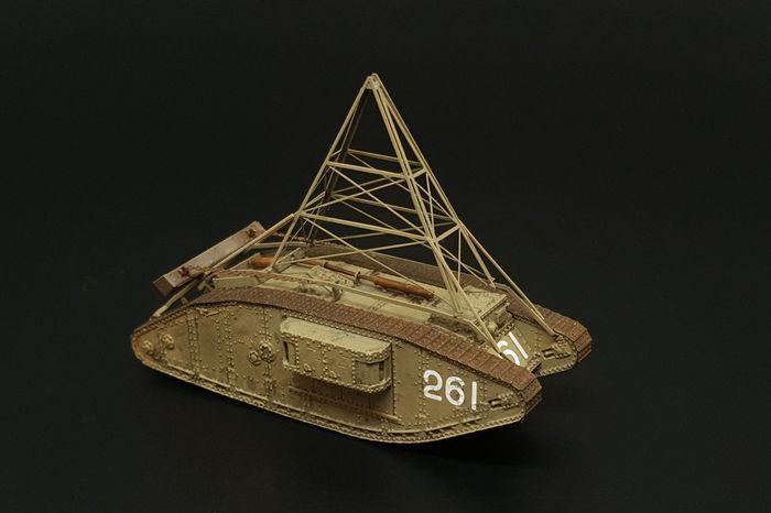 1:144 Mark IV Airship tug