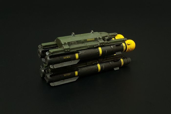 1:48 AGM-114 Hellfire (8pcs 2 racks)
