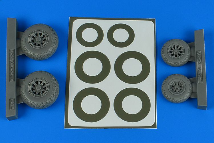 1:48 A-26B/C (B-26B/C) Invader wheels & paint masks late - diamond pattern