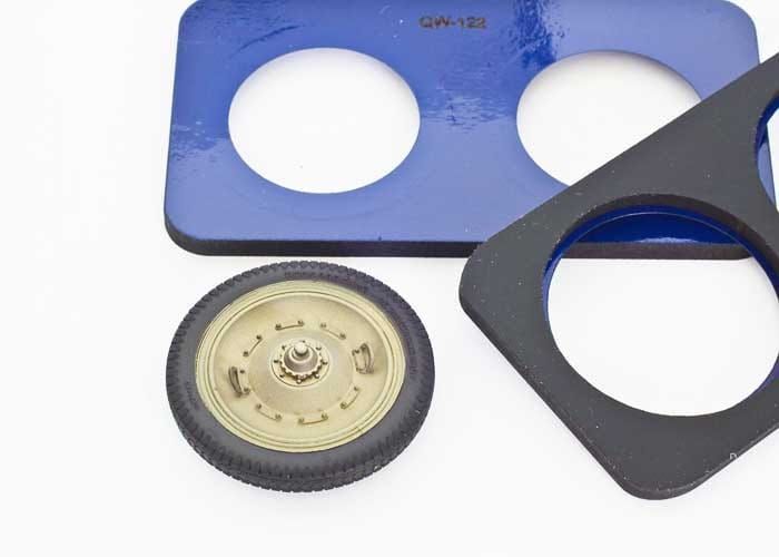 1:35 German 7.62cm Pak 36(r) - Bronco