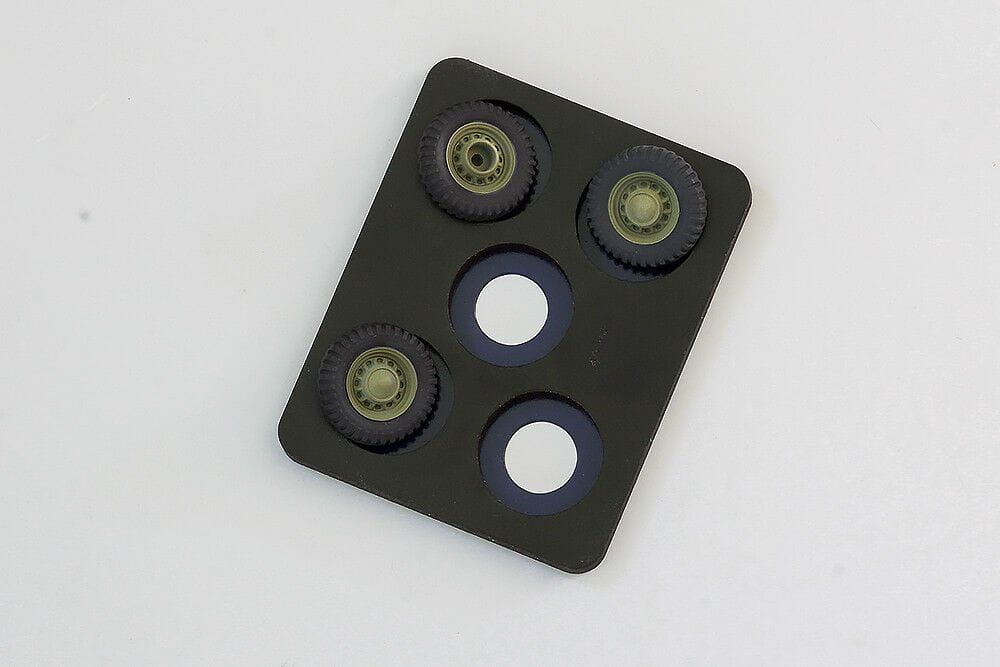 1:48 British light utility car 10hp - Tamiya