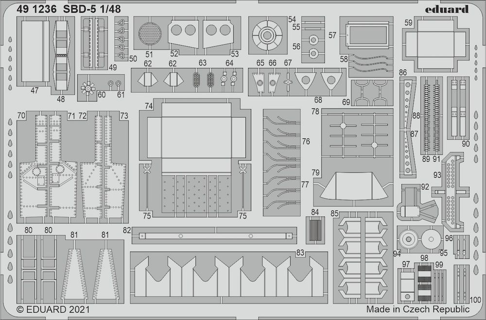 1:48 Douglas SBD-5 Dauntless