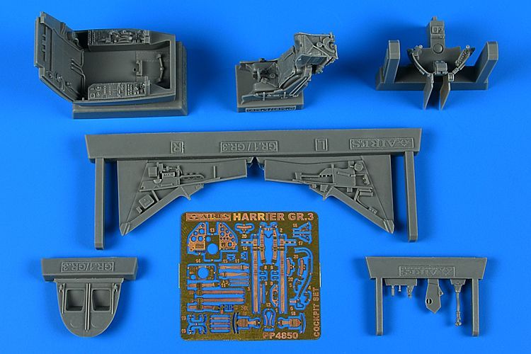 1:48 Harrier GR.3 cockpit set