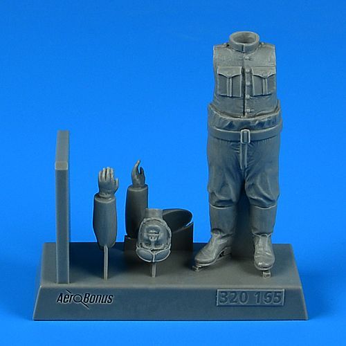 1:32 German or Austro-Hungarian WWI Pilot