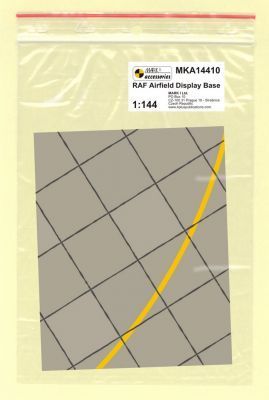 1:144 RAF Airfield display base - with taxi stripe