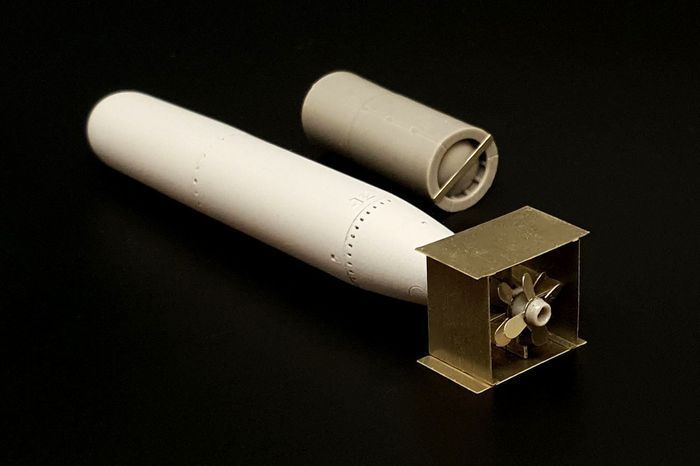 1:48 USN Mk.XIII torpedo