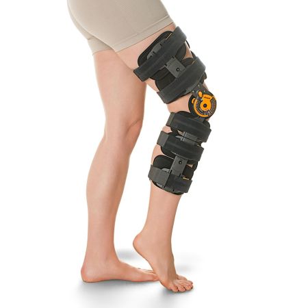 Qmed RUSH - pooperační kolenní ortéza s kloubem