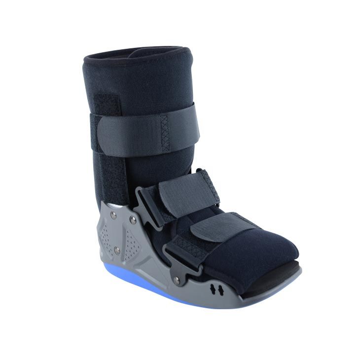 Obrázek 1. produktu Thuasne Ligastep FIX Walker - pooperační hlezenní ortéza