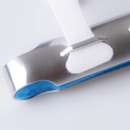 Sanomed 339 - duralová dlaha pro fixaci prstů ruky