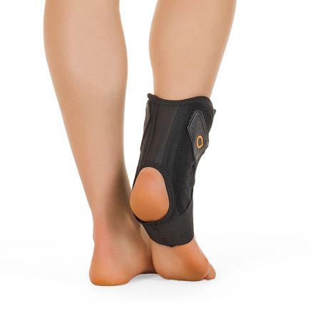 Qmed Aerofit stabilizační ortéza hlezenního kloubu