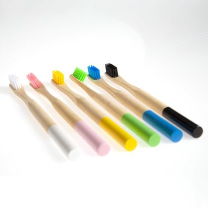 beUnik Bambusový kartáček na zuby barevný - soft