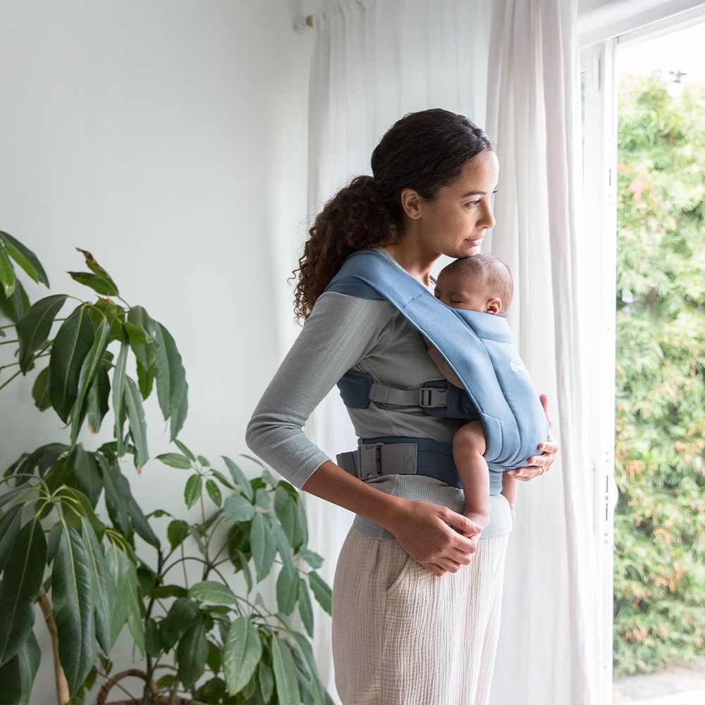 ERGOBABY | Nosítko EMBRACE - SOFT KNIT - OXFORD BLUE